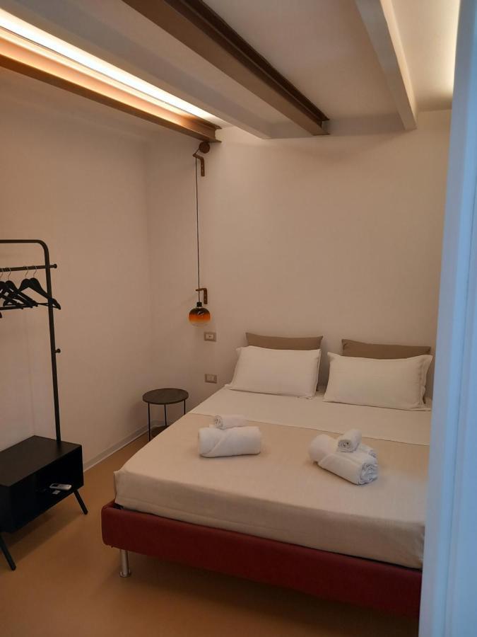 La Casetta Guest House Oristano Buitenkant foto