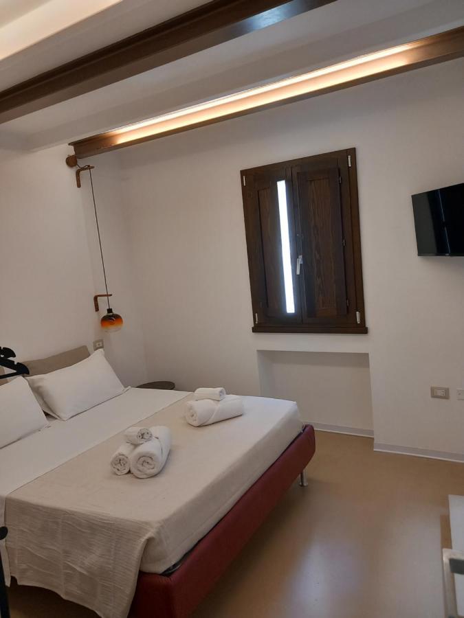 La Casetta Guest House Oristano Buitenkant foto
