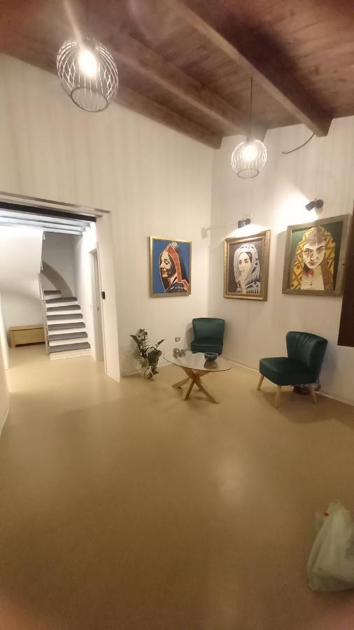 La Casetta Guest House Oristano Buitenkant foto