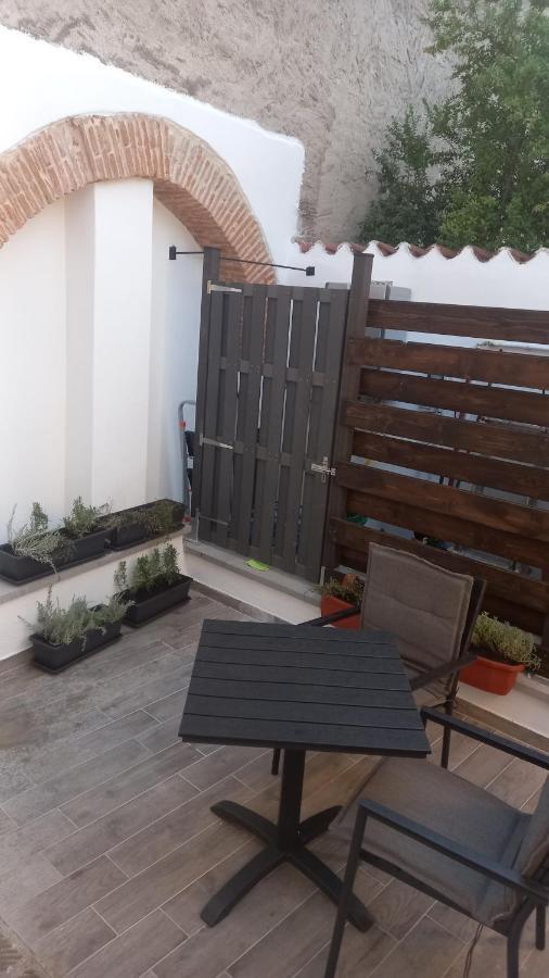 La Casetta Guest House Oristano Buitenkant foto
