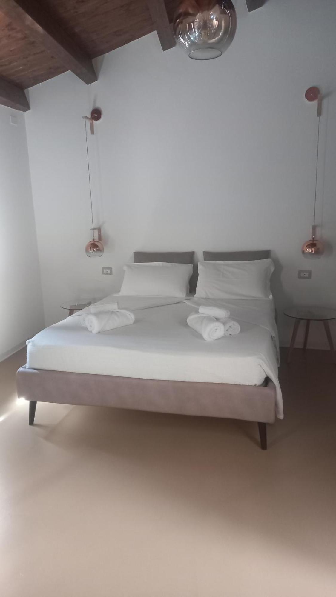 La Casetta Guest House Oristano Buitenkant foto